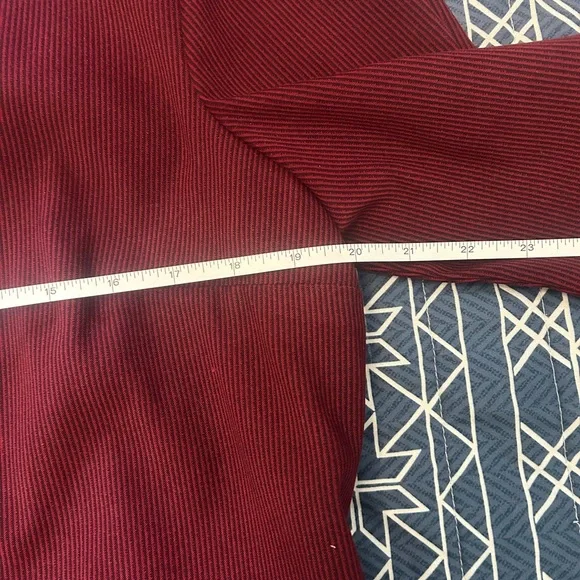 Vintage Leslie Belle Two-Tone Burgundy and Black Open Front Jacket - Picture 5 of 9